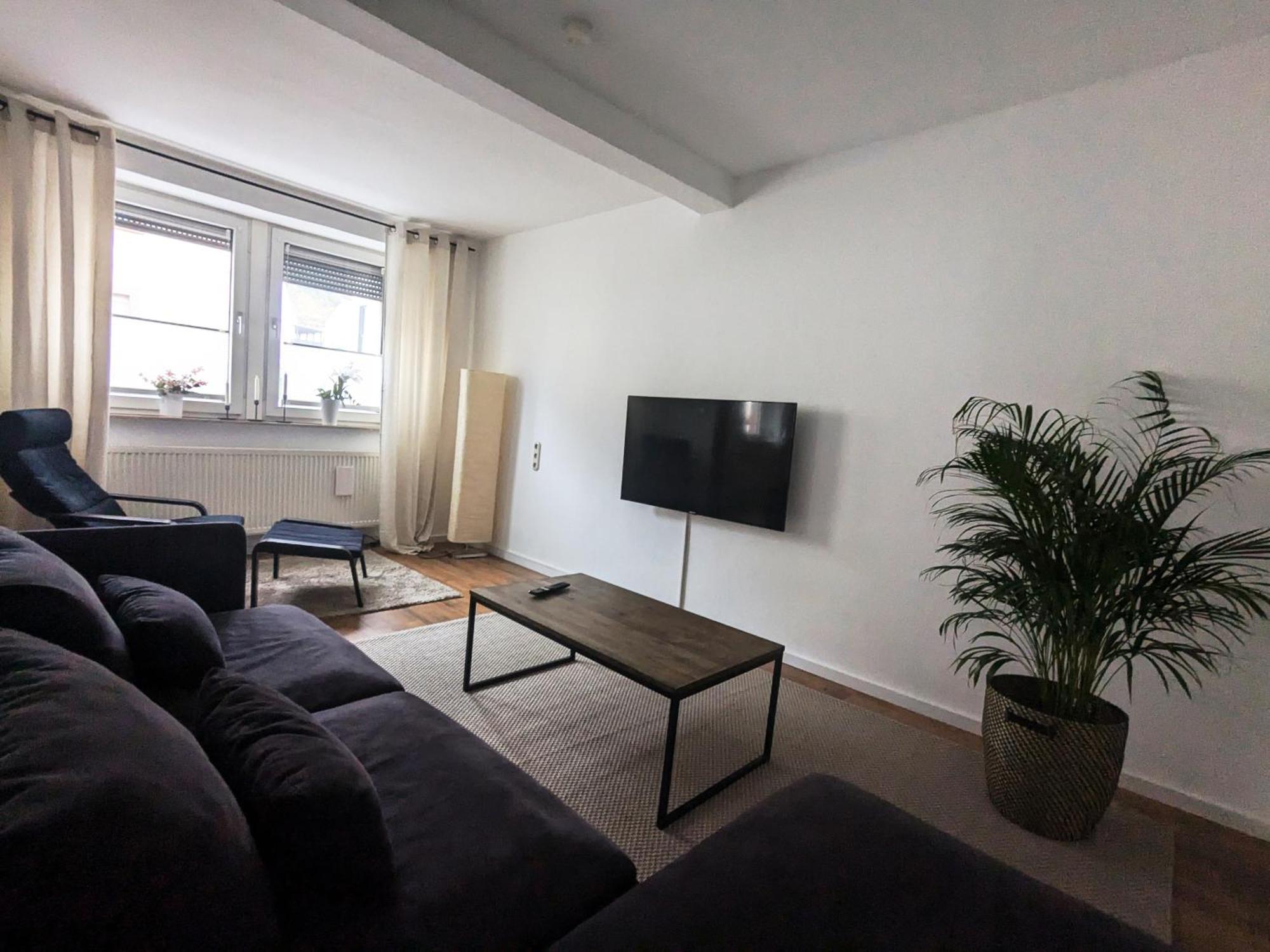 Schoenes, Geraeumiges Zuhause Obernburg am Main Buitenkant foto